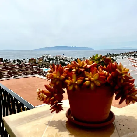 - Amazing Ocean And Teide View - Fast Wifi, Air Con Apartment